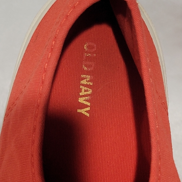 Old Navy Peach Shoes - Picture 4 of 9